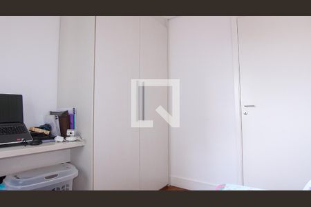 Quarto de apartamento à venda com 2 quartos, 61m² em Vila Graciosa, São Paulo