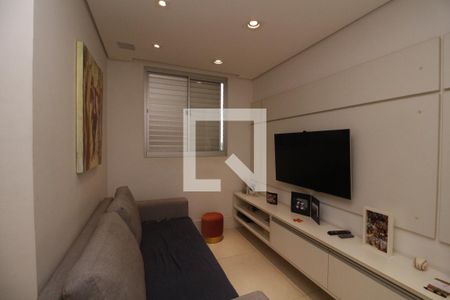 Sala de TV de apartamento à venda com 2 quartos, 63m² em Vila Esperança, São Paulo