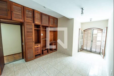 Quarto 2 de casa para alugar com 4 quartos, 250m² em Jardim Ana Emilia, Taubaté