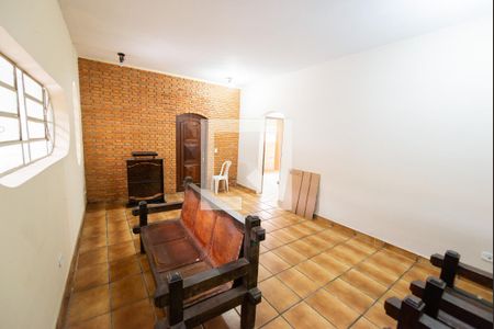 Sala de casa para alugar com 4 quartos, 250m² em Jardim Ana Emilia, Taubaté