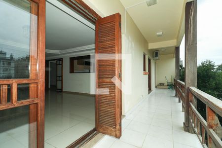 Varanda da Sala de casa para alugar com 4 quartos, 500m² em Vila Ipiranga, Porto Alegre