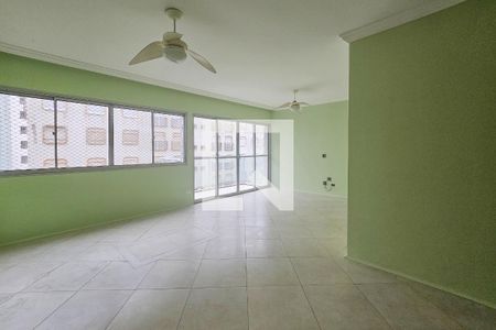 Sala de apartamento para alugar com 3 quartos, 105m² em Barra Funda, Guarujá