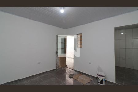 Sala de casa para alugar com 2 quartos, 80m² em Vila Nhocuné, São Paulo