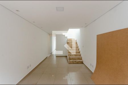 Sala de casa à venda com 2 quartos, 127m² em Piqueri, São Paulo