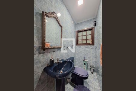 Lavabo de casa para alugar com 3 quartos, 166m² em Vila Ester (zona Norte), São Paulo