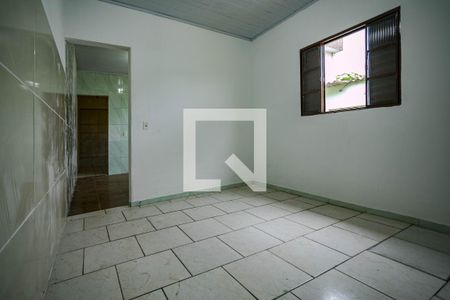 Quarto de casa para alugar com 1 quarto, 72m² em Vila Cecilia, Mogi das Cruzes