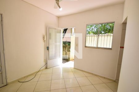 Sala de casa de condomínio para alugar com 1 quarto, 40m² em Engenho de Dentro, Rio de Janeiro