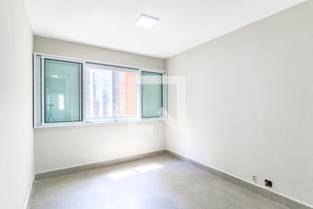 Suíte de apartamento para alugar com 3 quartos, 110m² em Itaim Bibi, São Paulo