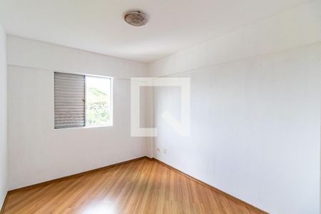 Quarto 01 de apartamento à venda com 3 quartos, 69m² em Jardim Pinheiros, São Paulo