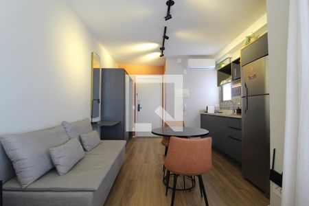 Sala/Cozinha de kitnet/studio para alugar com 1 quarto, 36m² em Indianópolis, São Paulo