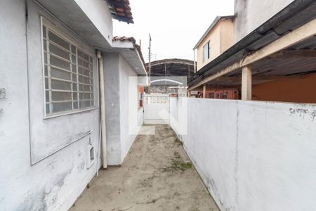 Casa à venda com 600m², 2 quartos e 6 vagas Casa à venda com 600m², 2 quartos e 6 vagasCorredor