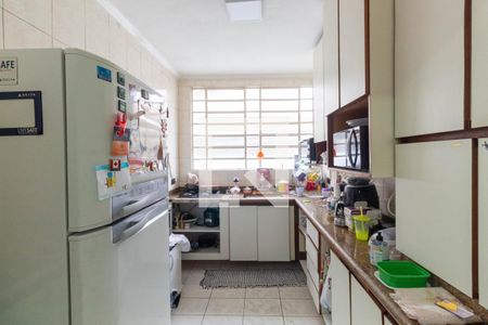 Casa à venda com 600m², 2 quartos e 6 vagas Casa à venda com 600m², 2 quartos e 6 vagasCozinha