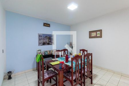 Casa à venda com 600m², 2 quartos e 6 vagas Casa à venda com 600m², 2 quartos e 6 vagasCopa