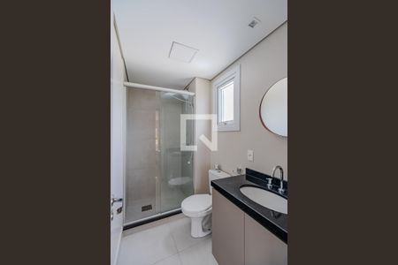 Banheiro de kitnet/studio para alugar com 1 quarto, 48m² em Partenon, Porto Alegre