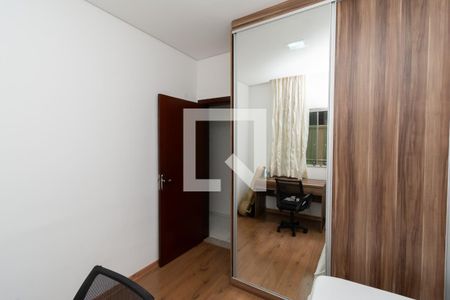 Quarto 1 de casa à venda com 3 quartos, 265m² em Jardim Riacho das Pedras, Contagem