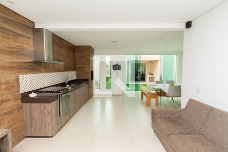 Sala de TV | Espaço Gourmet de casa à venda com 3 quartos, 265m² em Jardim Riacho das Pedras, Contagem