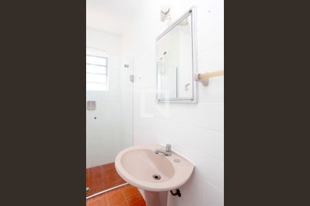 Banheiro de apartamento para alugar com 1 quarto, 49m² em Petrópolis, Porto Alegre