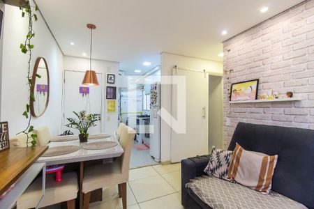 Sala de apartamento para alugar com 2 quartos, 40m² em Colônia (zona Leste), São Paulo