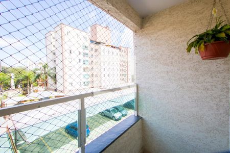 Varanda da sala de apartamento para alugar com 3 quartos, 60m² em Parque Sao Vicente, Santo André