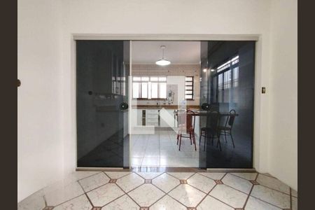 Casa à venda com 3 quartos, 125m² em Vila Brasilina, São Paulo