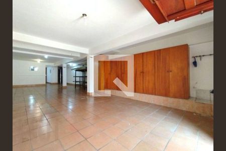 Casa à venda com 3 quartos, 125m² em Vila Brasilina, São Paulo