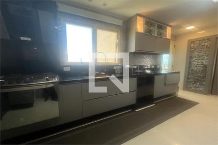 Apartamento à venda com 3 quartos, 253m² em Santana, São Paulo