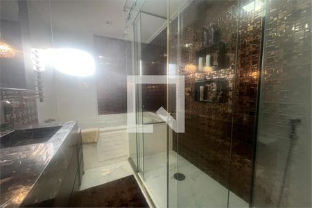 Apartamento à venda com 3 quartos, 253m² em Santana, São Paulo