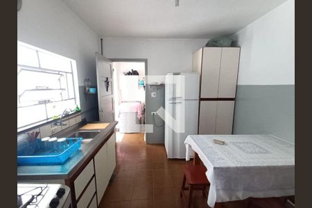 Casa à venda com 3 quartos, 166m² em Piraporinha, Diadema