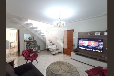 Casa à venda com 3 quartos, 147m² em Vila Alzira, Santo André