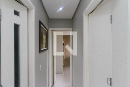 Corredor de apartamento à venda com 2 quartos, 62m² em Vila Ema, São Paulo