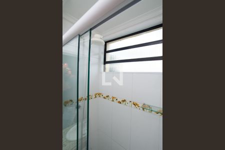 Apartamento à venda com 69m², 2 quartos e 1 vaga Apartamento à venda com 69m², 2 quartos e 1 vagaBanheiro da Suíte 2