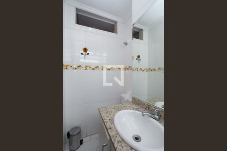 Apartamento à venda com 69m², 2 quartos e 1 vaga Apartamento à venda com 69m², 2 quartos e 1 vagaBanheiro da Suíte 2