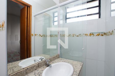 Apartamento à venda com 69m², 2 quartos e 1 vaga Apartamento à venda com 69m², 2 quartos e 1 vagaBanheiro da Suíte 2