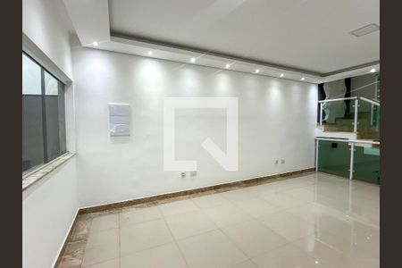 Sala de casa à venda com 3 quartos, 190m² em Vila Pirituba, São Paulo