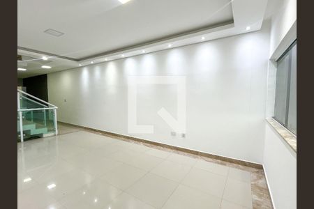 Sala de casa à venda com 3 quartos, 190m² em Vila Pirituba, São Paulo