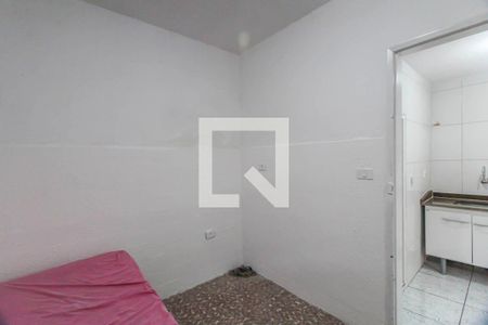 Quarto de casa para alugar com 1 quarto, 70m² em Jardim Sao Roberto, São Paulo