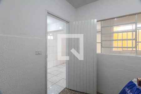 Quarto de casa para alugar com 1 quarto, 70m² em Jardim Sao Roberto, São Paulo