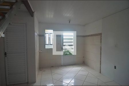 Sala e cozinha de casa de condomínio para alugar com 1 quarto, 44m² em Igara, Canoas