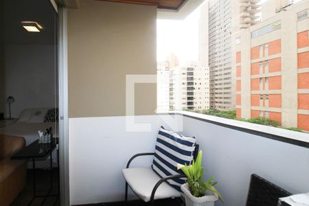 Varanda de apartamento à venda com 1 quarto, 33m² em Moema, São Paulo