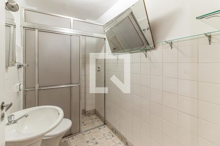 Banheiro de apartamento para alugar com 1 quarto, 42m² em Vila Buarque, São Paulo