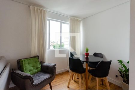 Sala de apartamento para alugar com 2 quartos, 50m² em Jardim Iris, São Paulo