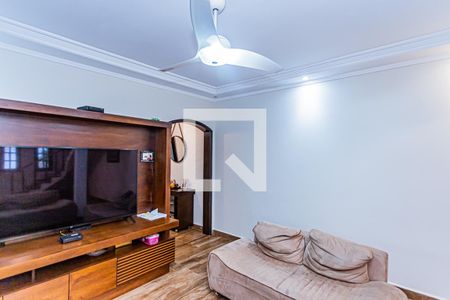 Sala de casa à venda com 3 quartos, 280m² em Vila Picinin, São Paulo