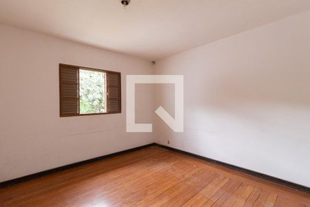 Quarto 2 de casa para alugar com 5 quartos, 1500m² em Vila Sul Americana, Barueri