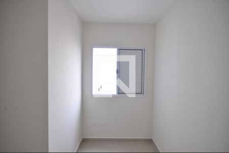 Quarto 2 de apartamento para alugar com 2 quartos, 38m² em Parque Vitoria, São Paulo