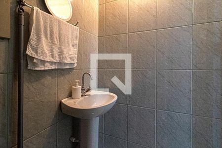 lavabo_3 de casa para alugar com 2 quartos, 90m² em Vila Caraguata, São Paulo