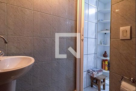 lavabo_4 de casa para alugar com 2 quartos, 90m² em Vila Caraguata, São Paulo