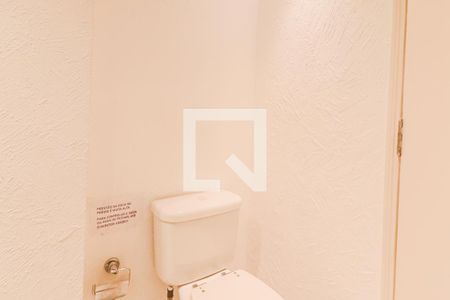 Lavabo de apartamento para alugar com 1 quarto, 83m² em Vila Pirajussara, São Paulo