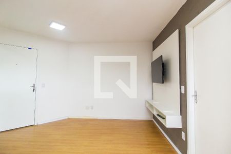 Sala de apartamento para alugar com 1 quarto, 36m² em Vila Carmosina, São Paulo