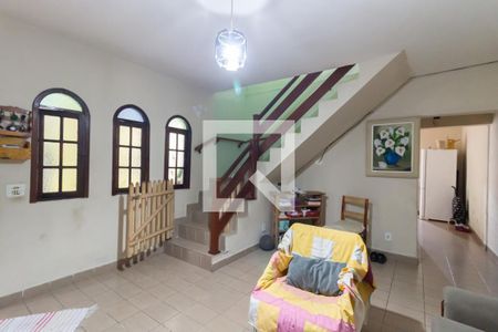 Sala de casa à venda com 4 quartos, 161m² em Cidade São Miguel, São Paulo