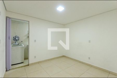 Quarto de kitnet/studio para alugar com 1 quarto, 23m² em Jardim Peri, São Paulo